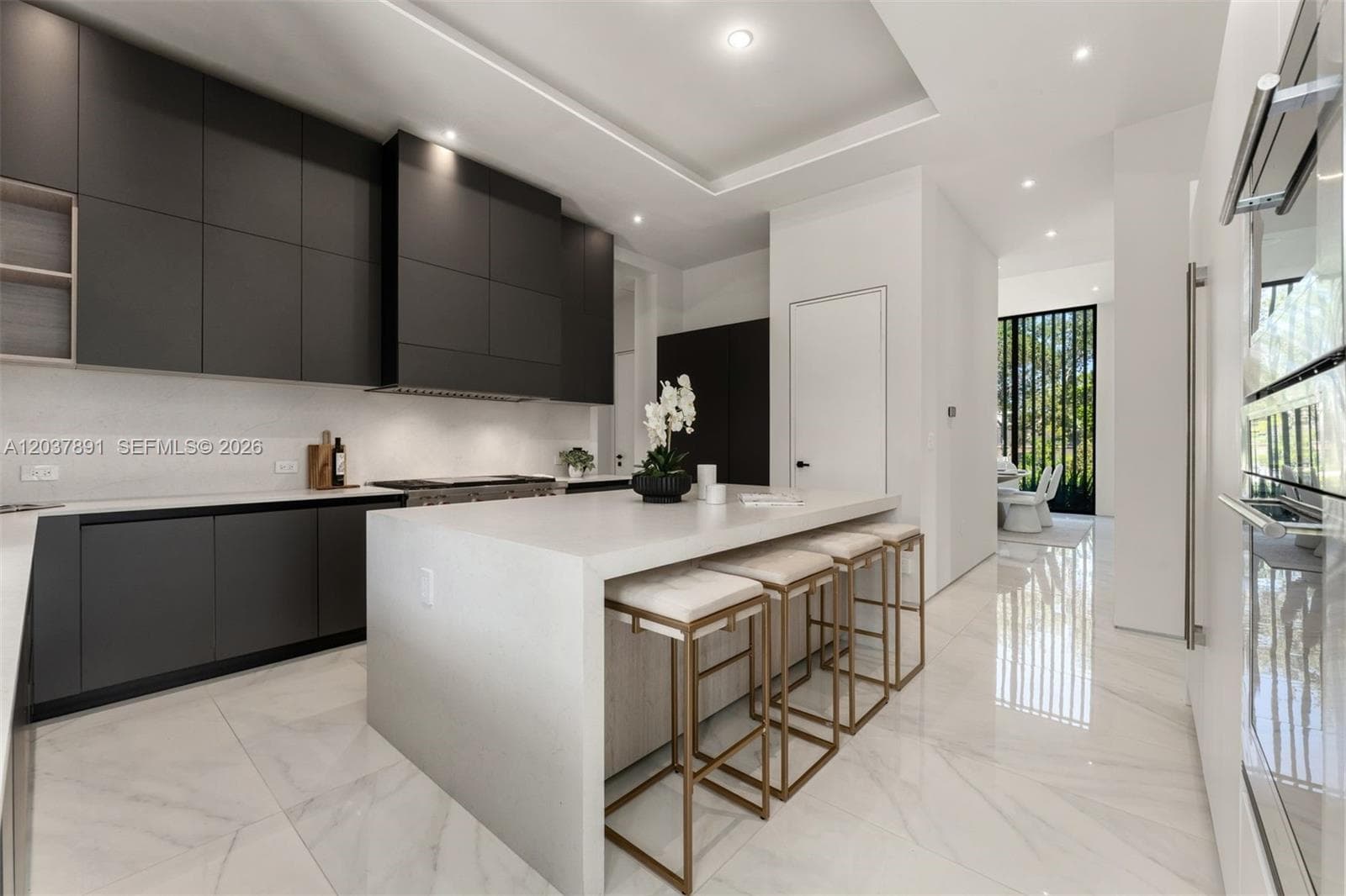 4430 Nautilus Dr, Miami Beach FL 33140