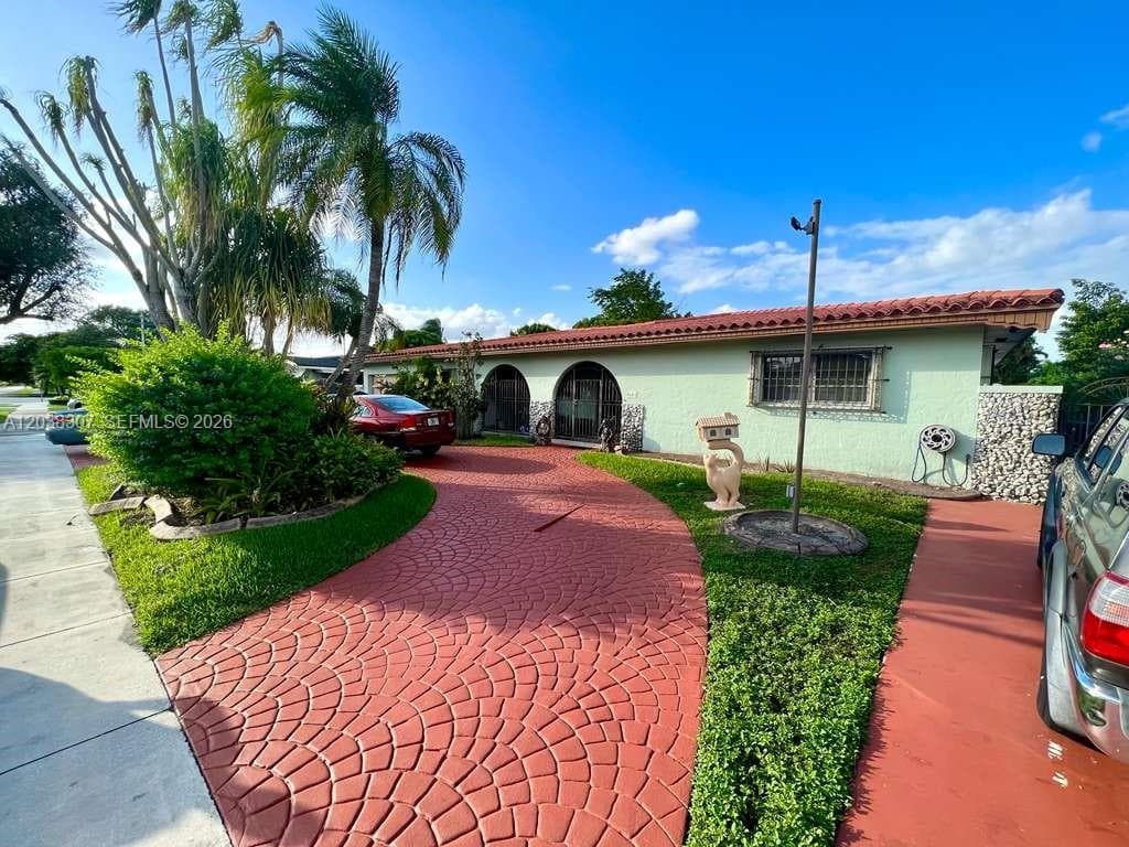 9601 SW 66th St, Miami FL 33173