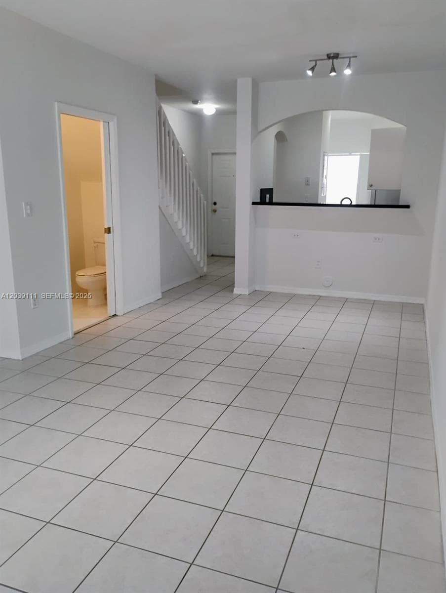 5725 NW 114th Path # 107, Doral FL 33178