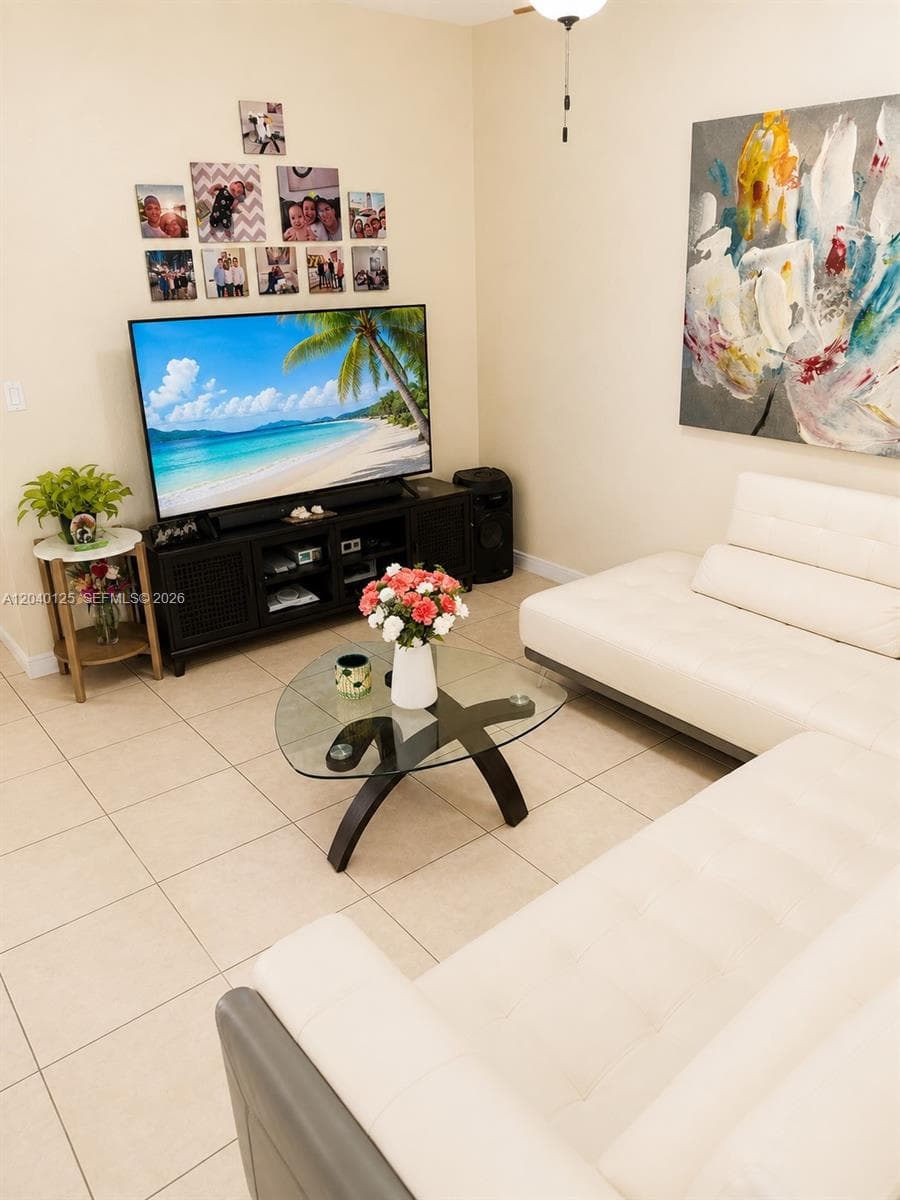 12488 SW 122nd St, Miami FL 33186