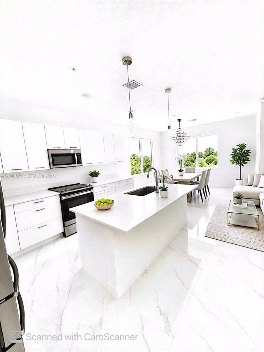 8001 NW 41st St # 113, Doral FL 33166