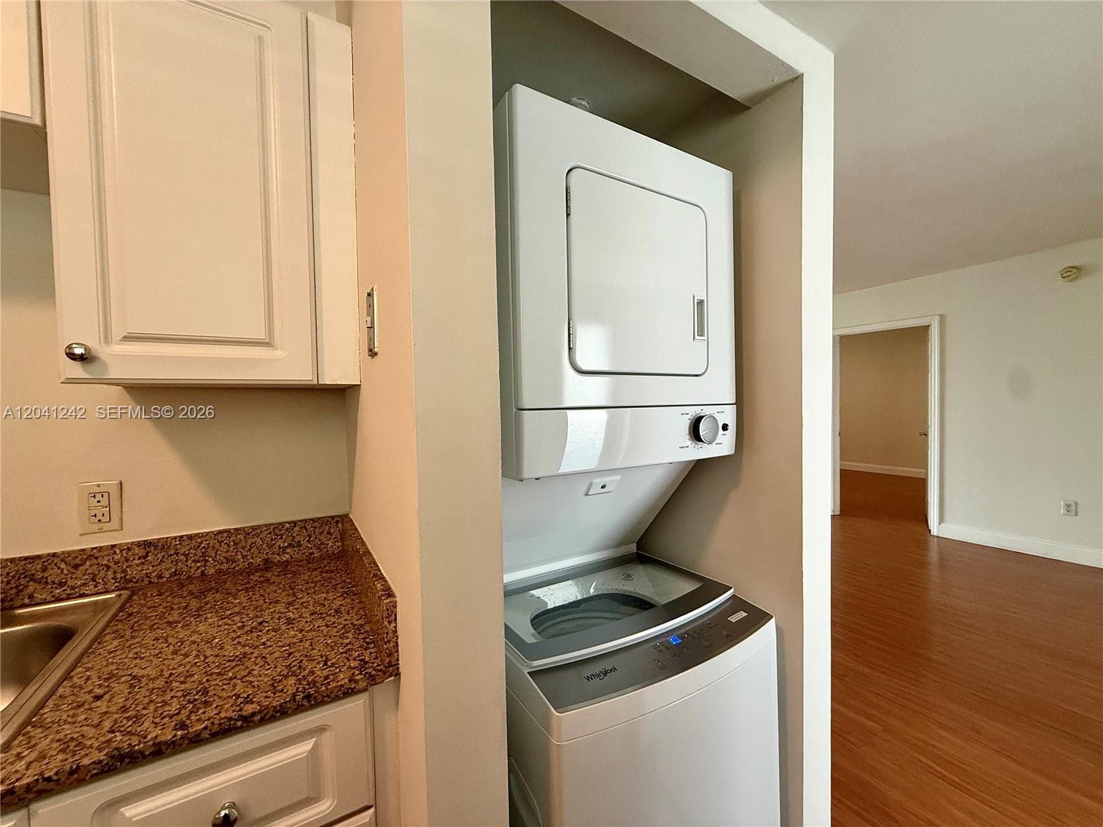 7800 Collins Ave # 407, Miami Beach FL 33141