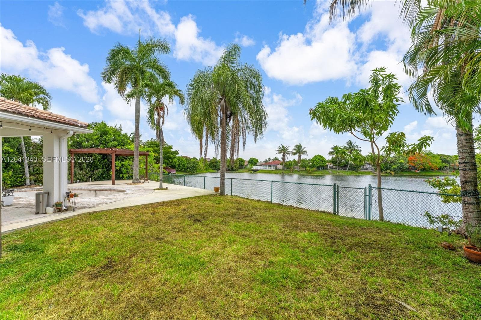 16335 SW 81 St, Miami FL 33193