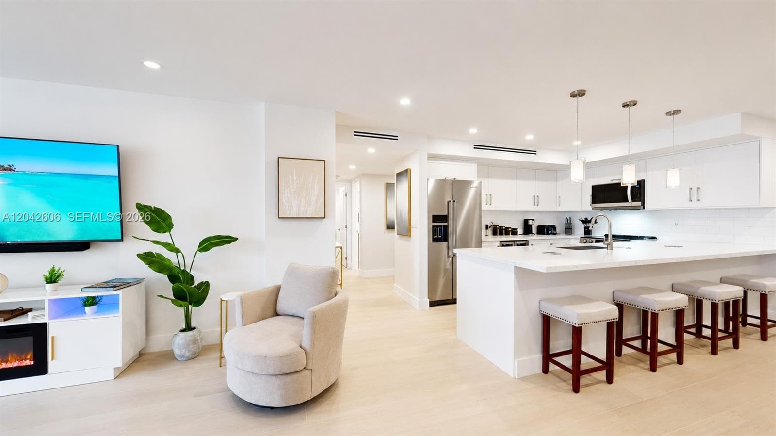 177 Ocean Lane Dr # 213, Key Biscayne FL 33149