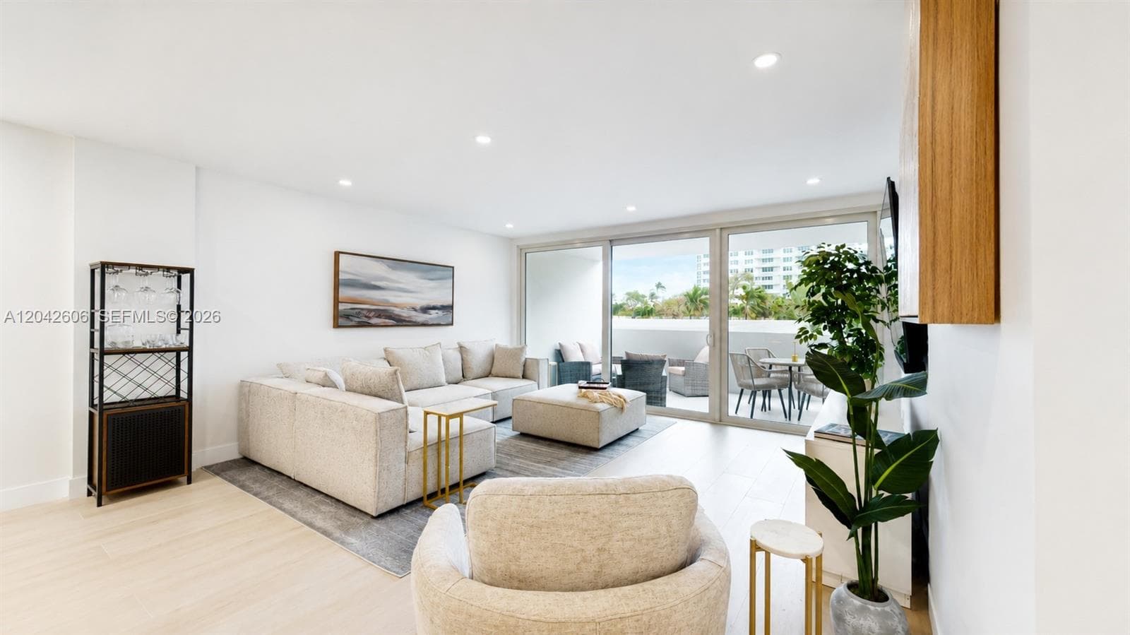 177 Ocean Lane Dr # 213, Key Biscayne FL 33149
