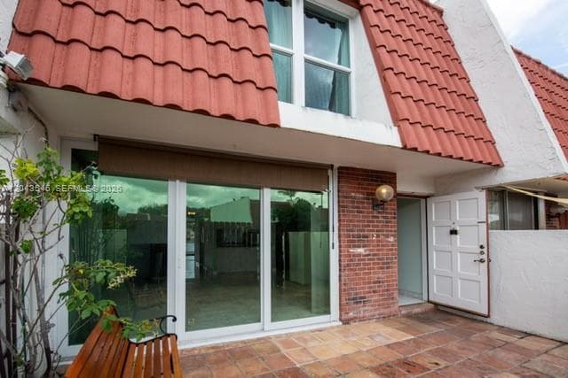 13949 SW 84th St # 801, Miami FL 33183