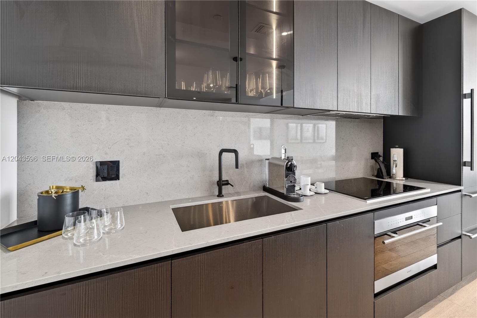 20 NE 11th # 4702, Miami FL 33132