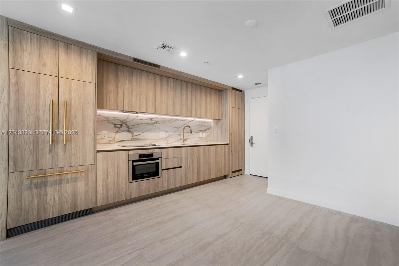77 SE 5 Street # 1708, Miami FL 33131