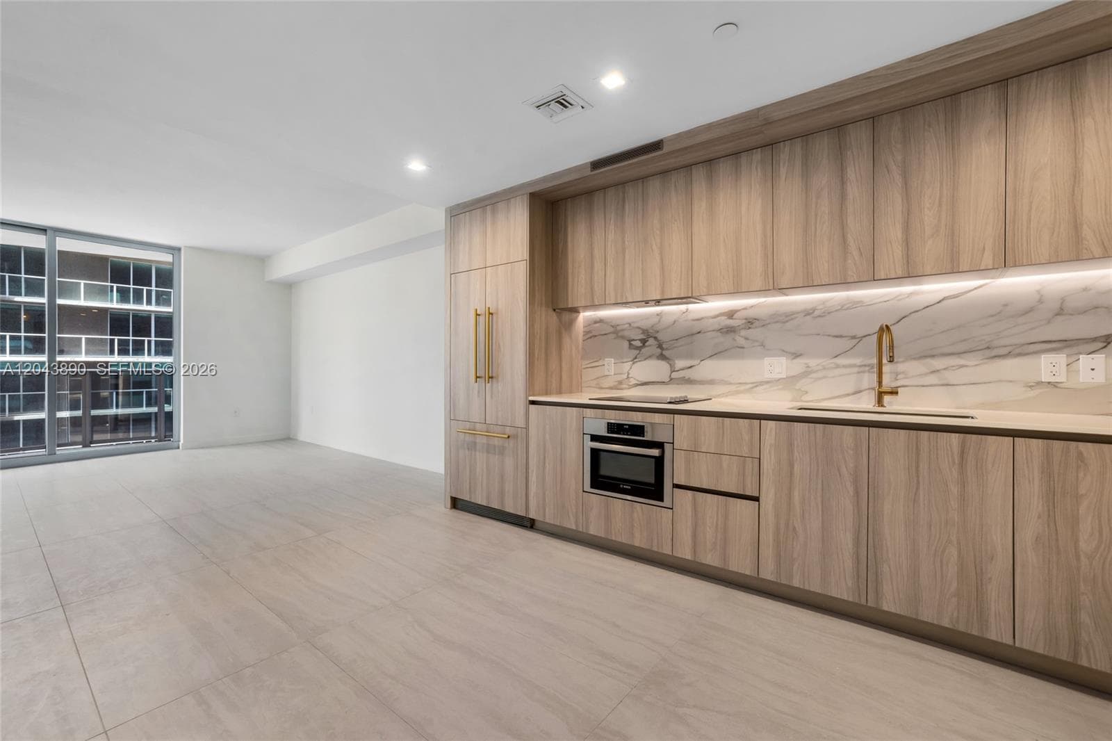 77 SE 5 Street # 1708, Miami FL 33131