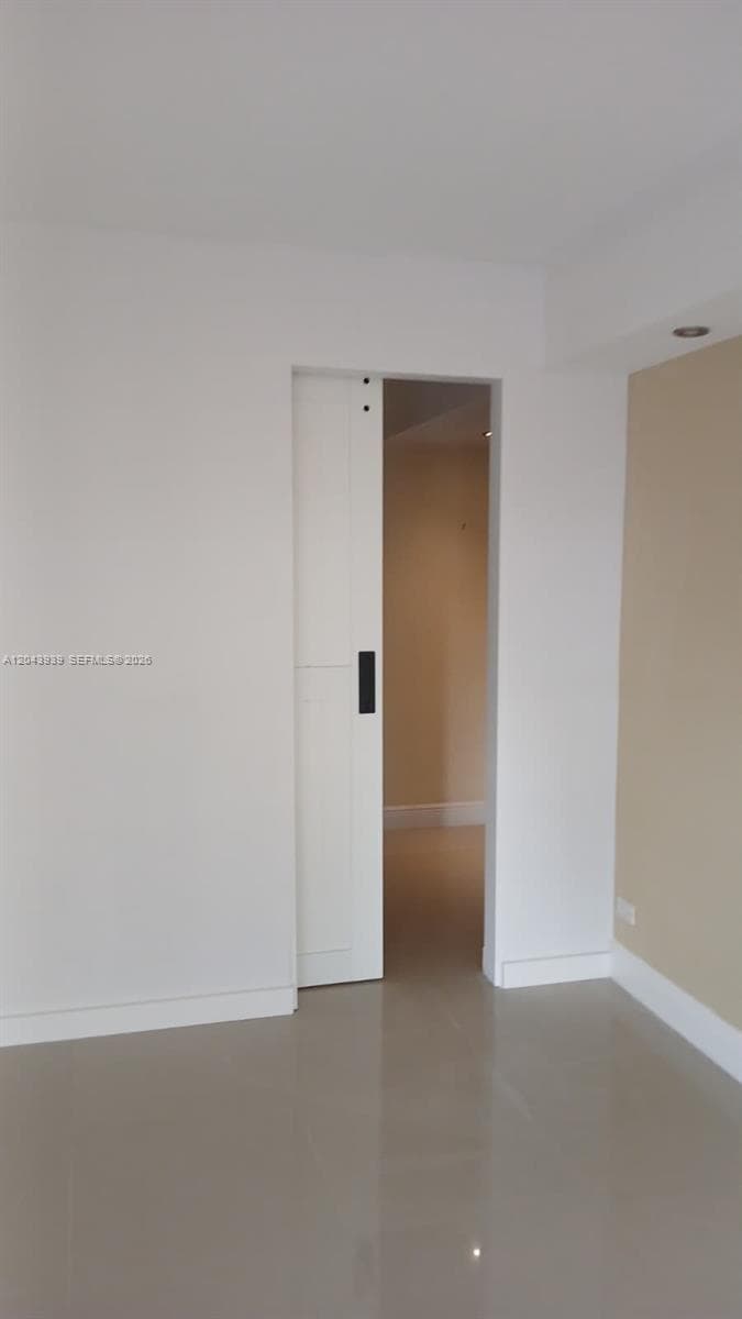 1800 NE 114th St # 508, Miami FL 33181