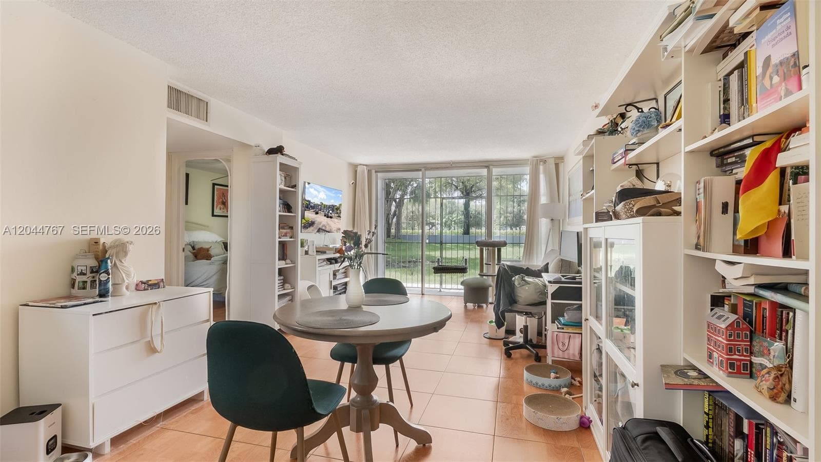 110 Fontainebleau Blvd # 101, Miami FL 33172