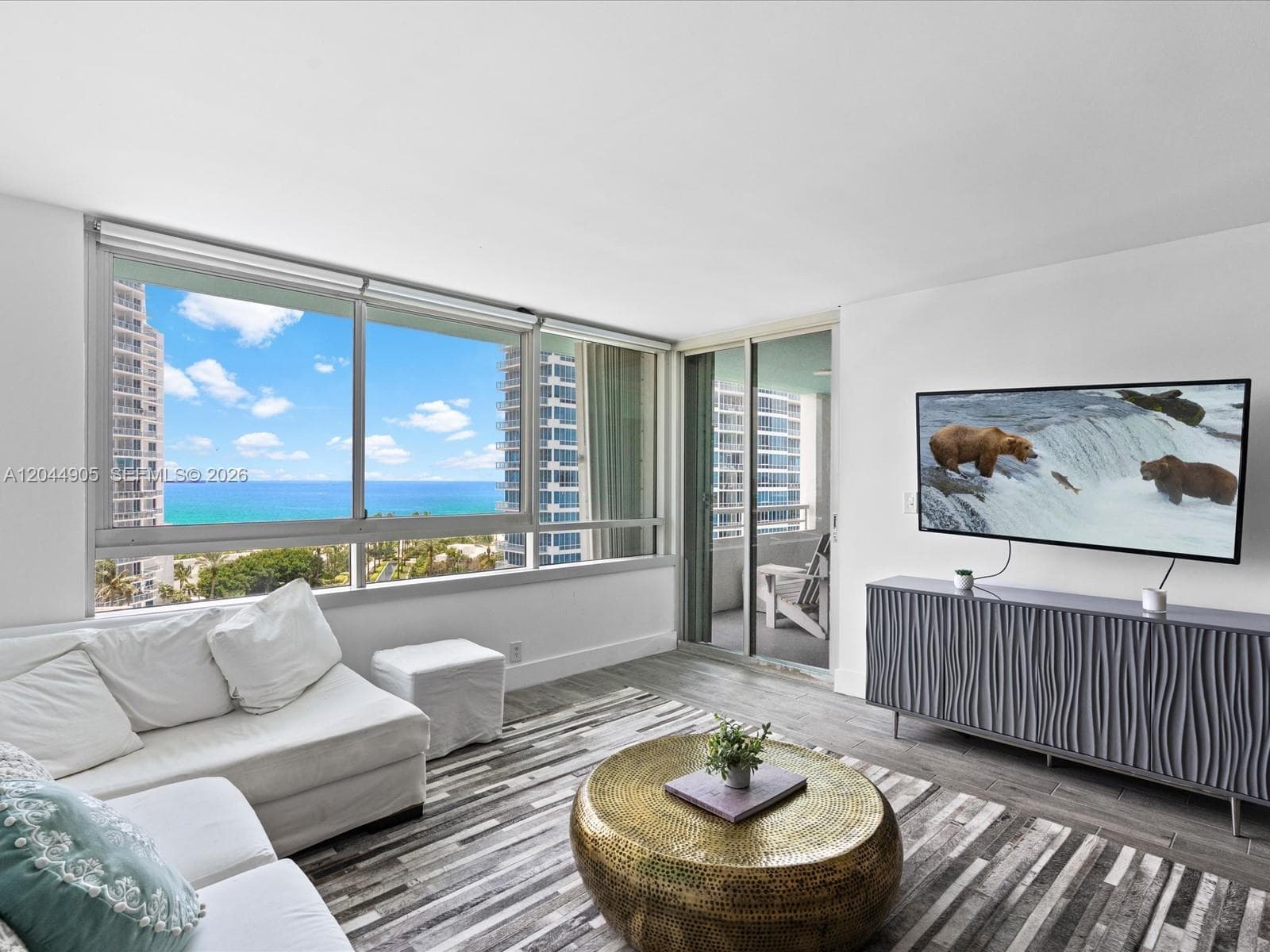 400 S Pointe Dr # 1102, Miami Beach FL 33139