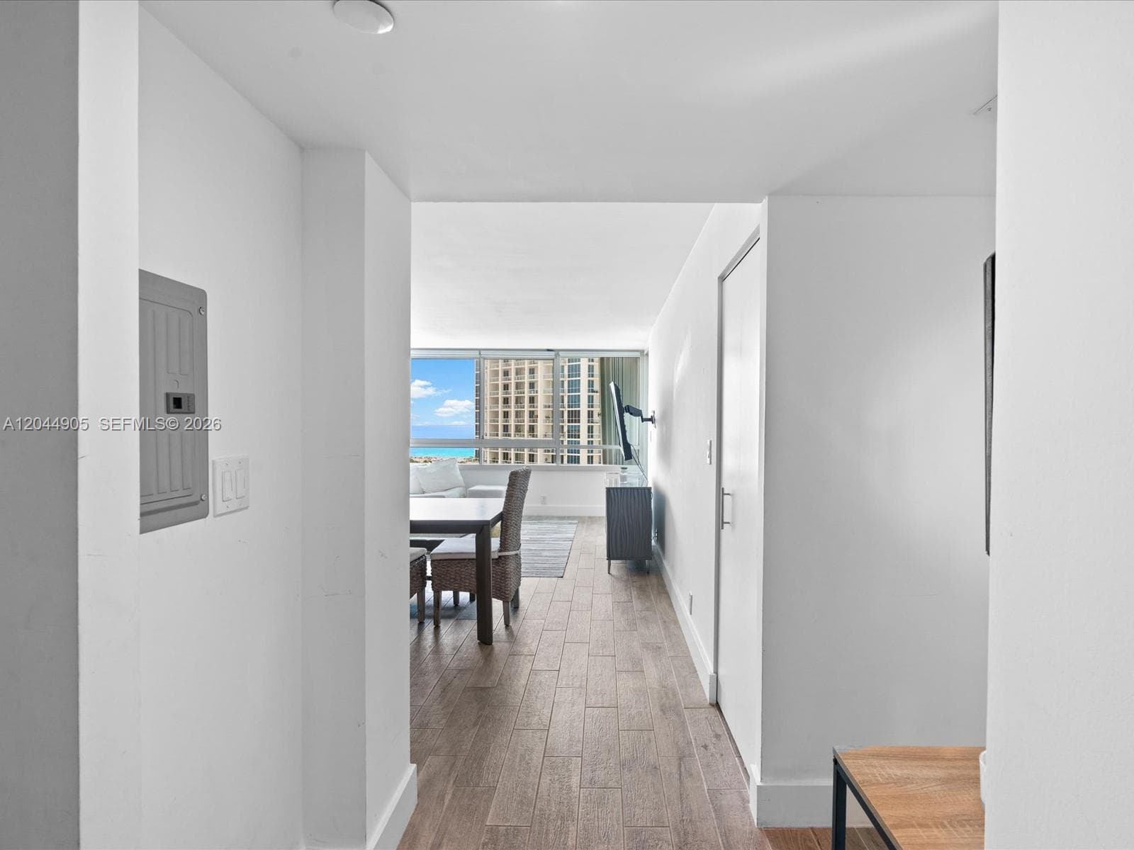 400 S Pointe Dr # 1102, Miami Beach FL 33139
