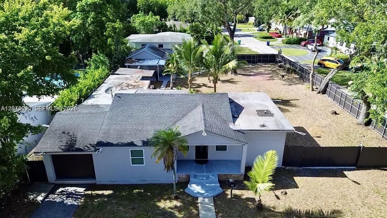 947 NE 149th St, Miami FL 33161