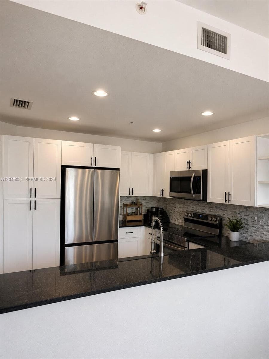 10885 NW 89th Ter # 203, Doral FL 33178