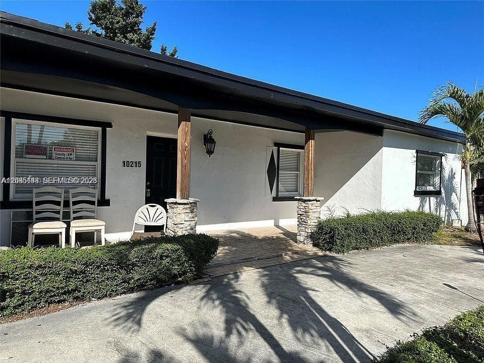 10215 SW 171st St, Miami FL 33157