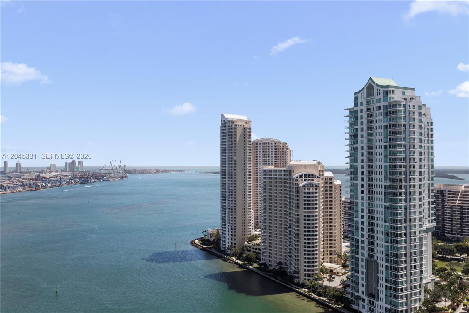 300 S Biscayne Blvd # 2806, Miami FL 33131