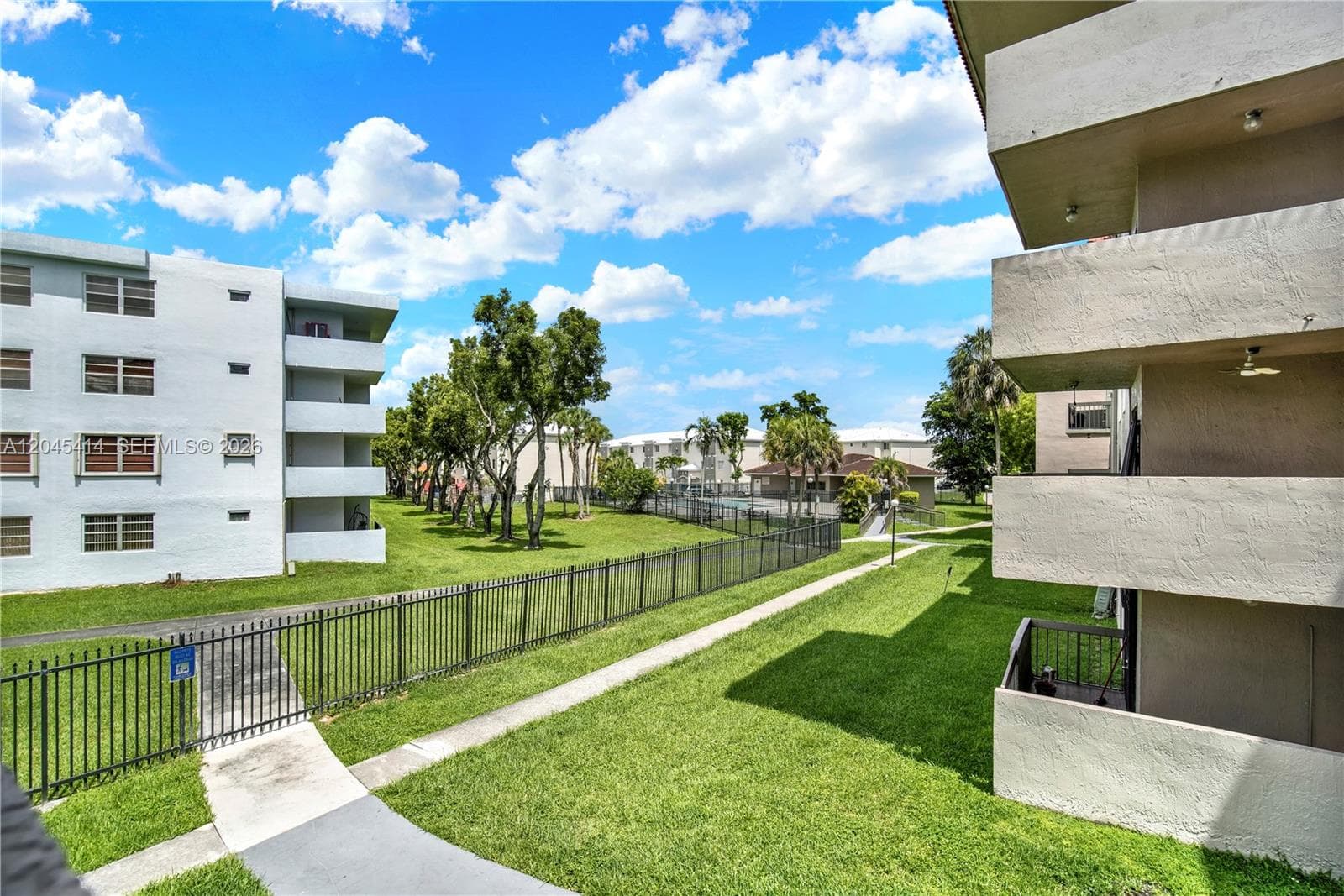 1101 SW 122nd Ave # 205, Miami FL 33184