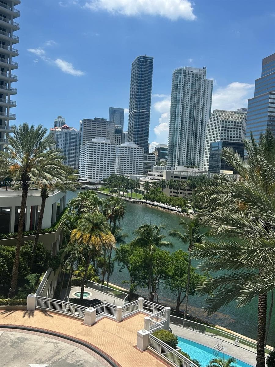 901 Brickell Key Blvd # 702, Miami FL 33131