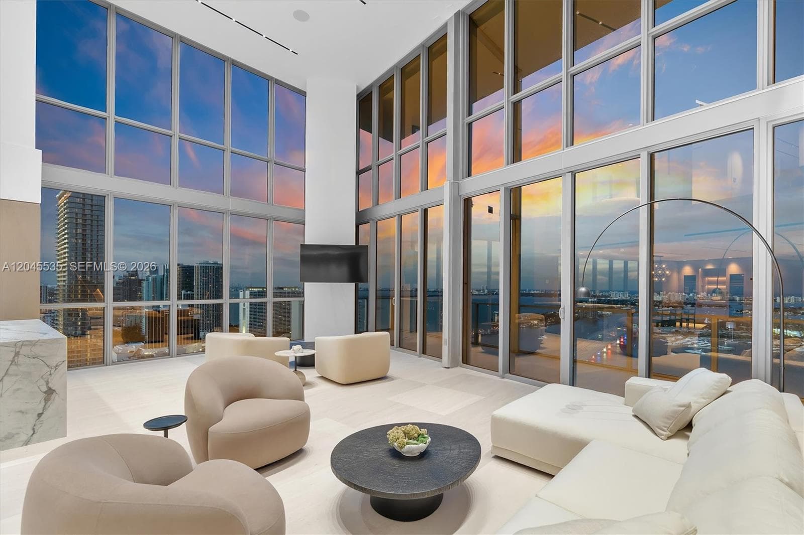 1100 Biscayne Blvd # 3906, Miami FL 33132