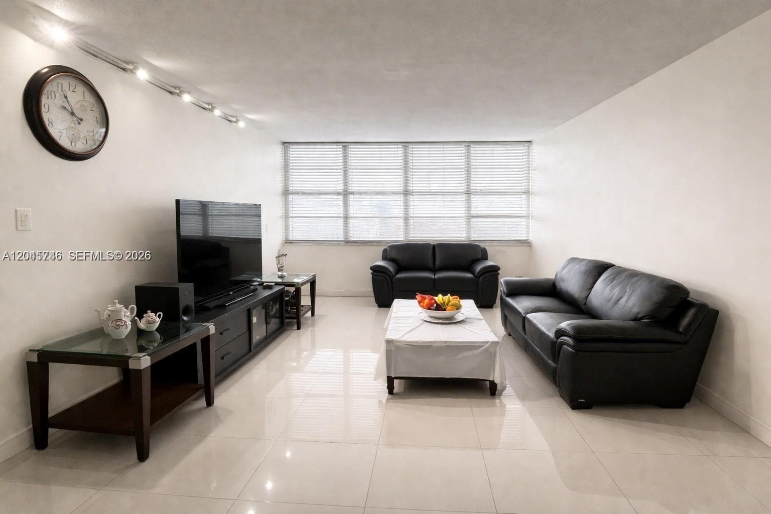 1351 NE Miami Gardens Dr # 511E, Miami FL 33179