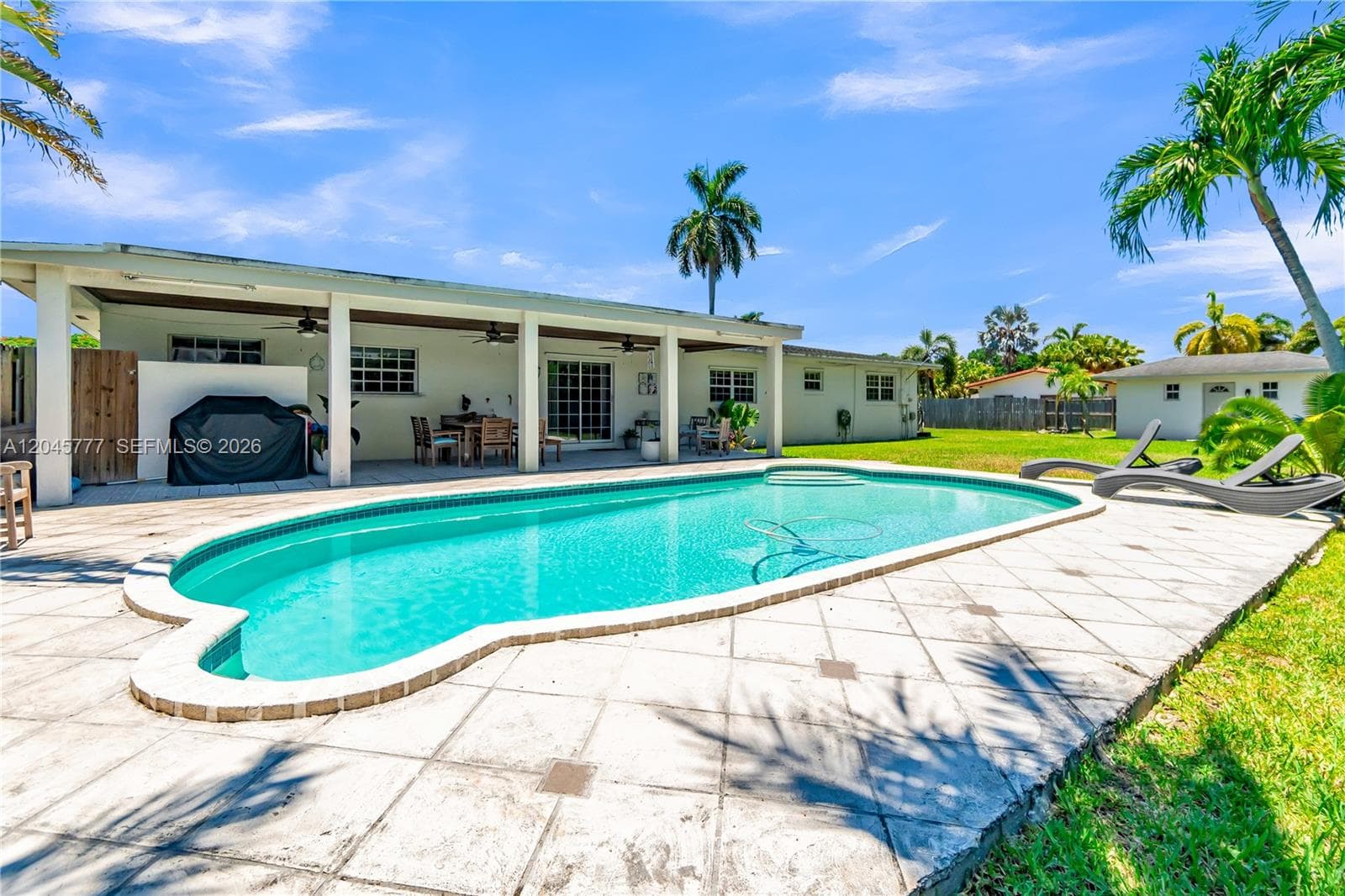 12805 SW 193rd Ter, Miami FL 33177