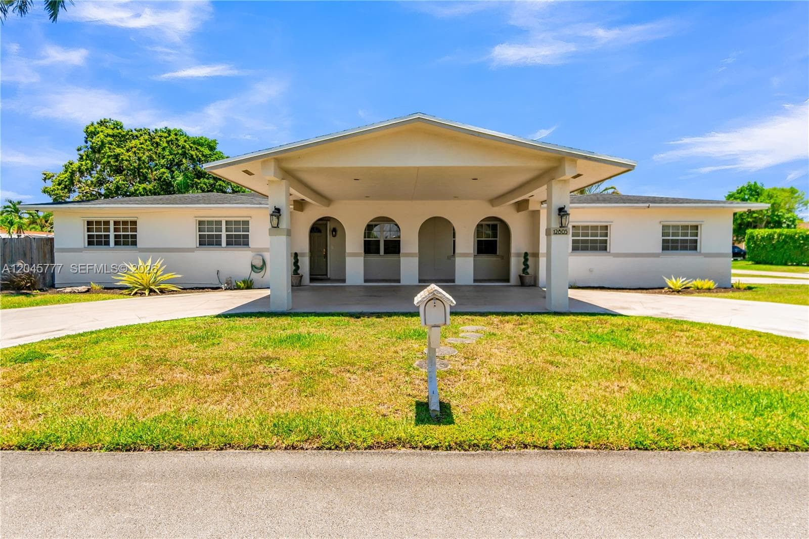 12805 SW 193rd Ter, Miami FL 33177