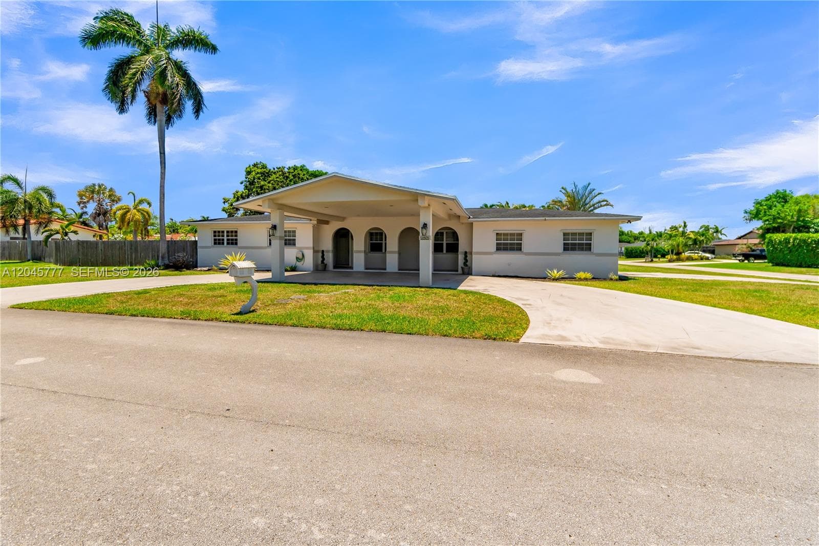 12805 SW 193rd Ter, Miami FL 33177