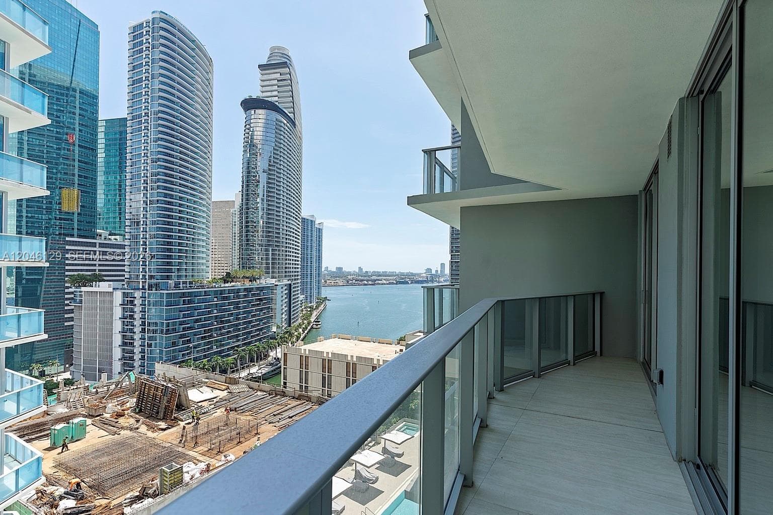 77 SE 5th St. # 1905, Miami FL 33131