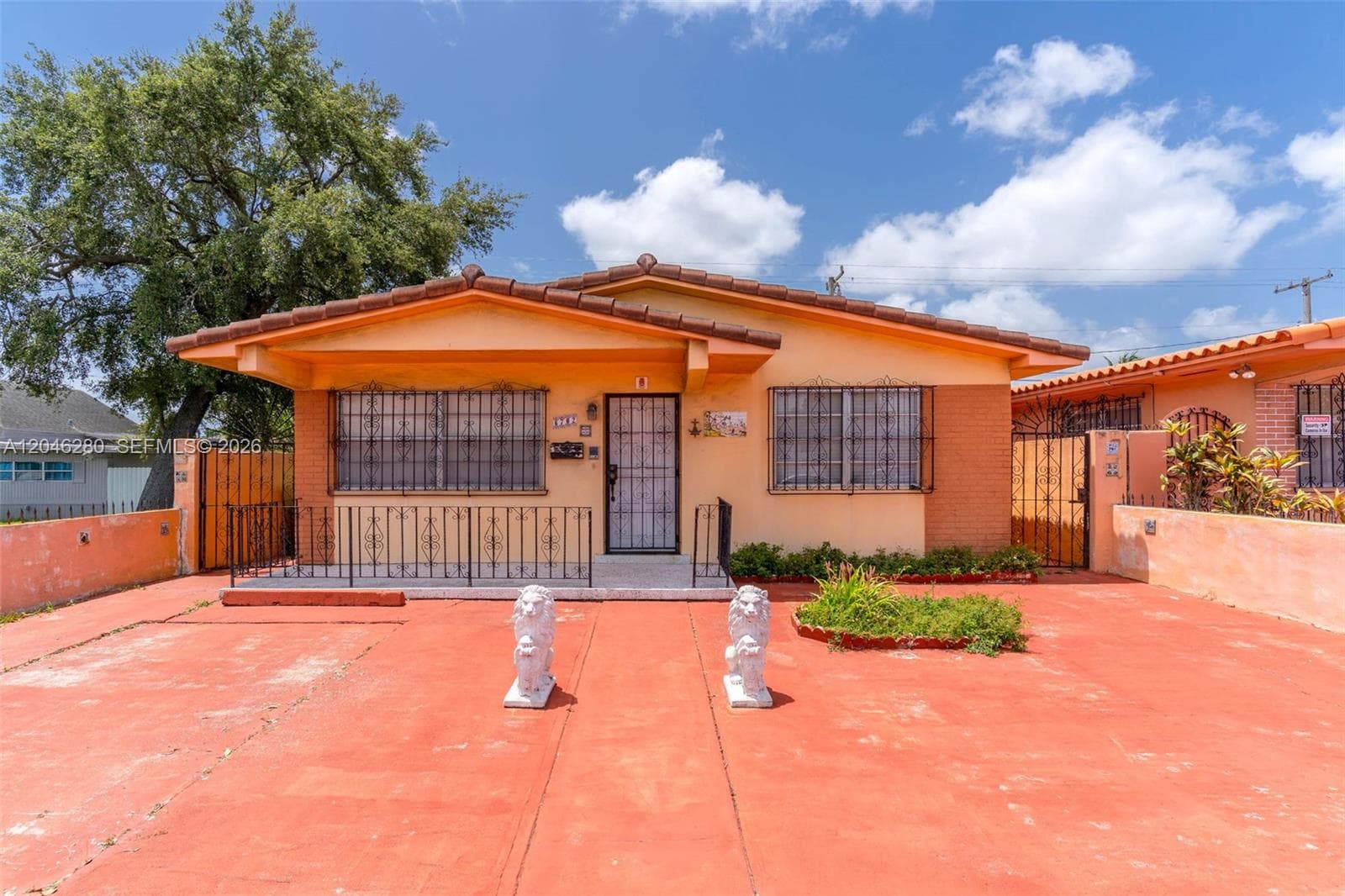 6702 SW 25th Ter, Miami FL 33155