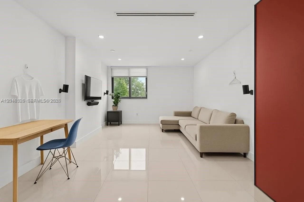 2715 Tigertail Ave # 102, Miami FL 33133