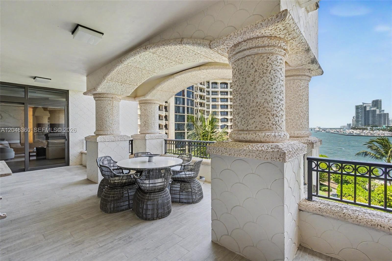 7042 Fisher Island Dr # 7042, Miami Beach FL 33109