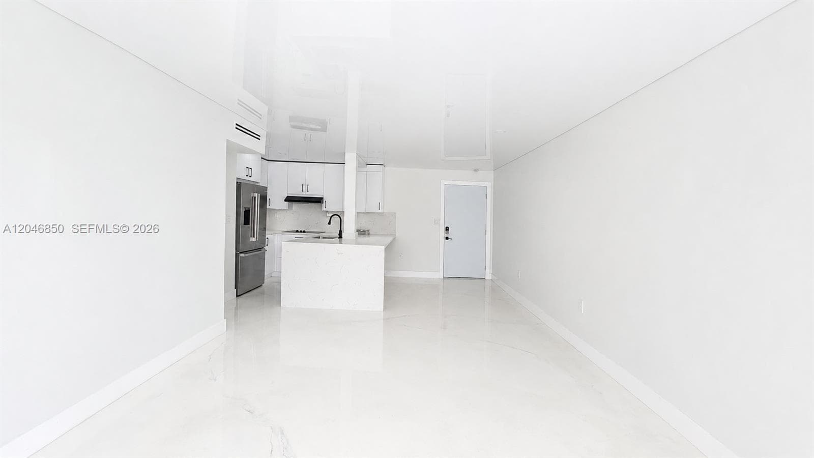 9682 Fontainebleau Blvd # 203, Miami FL 33172