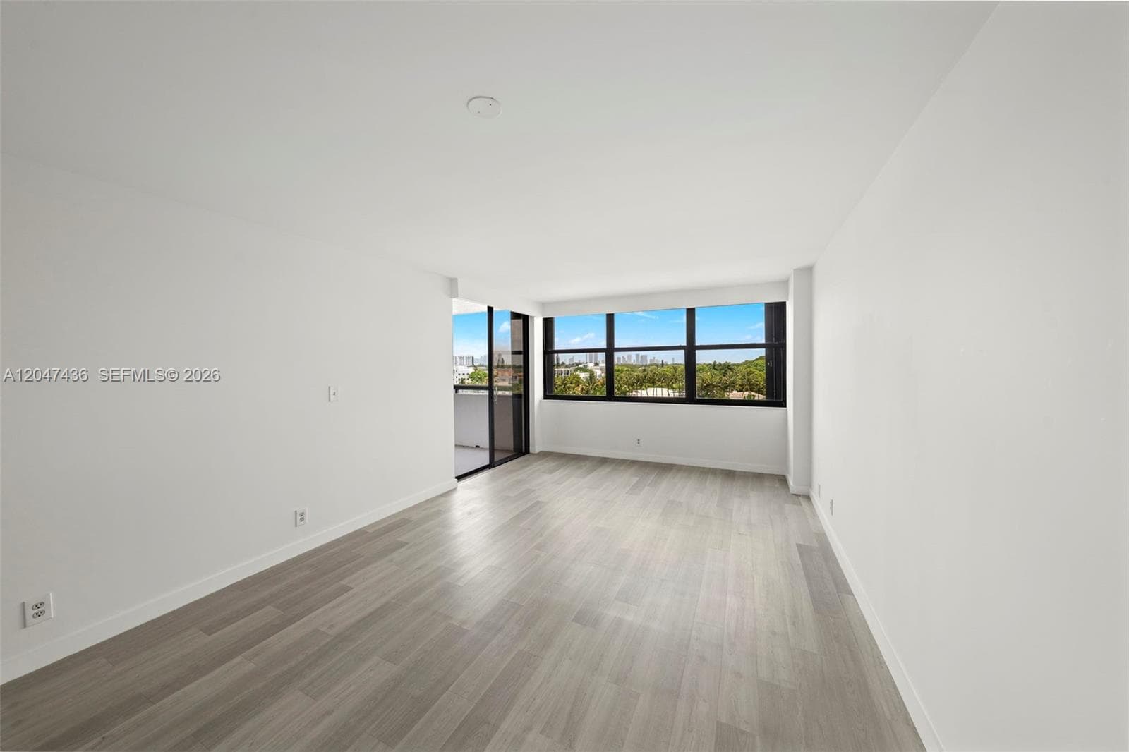 2555 Collins Ave # 706, Miami Beach FL 33140