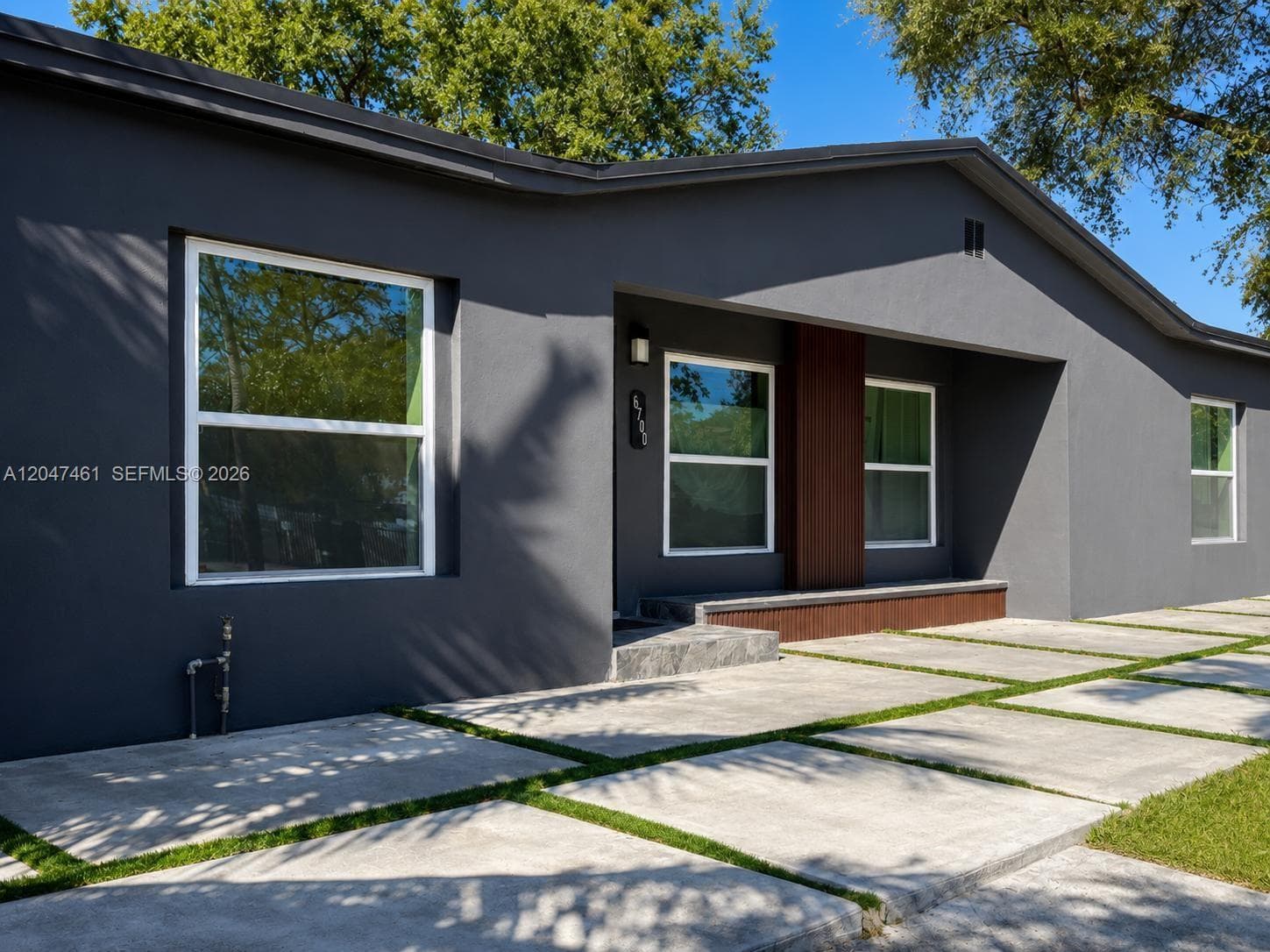 6700 NW 5th Ave, Miami FL 33150