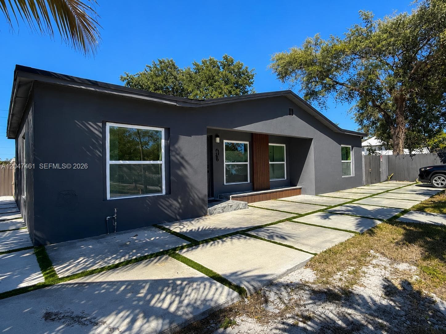 6700 NW 5th Ave, Miami FL 33150