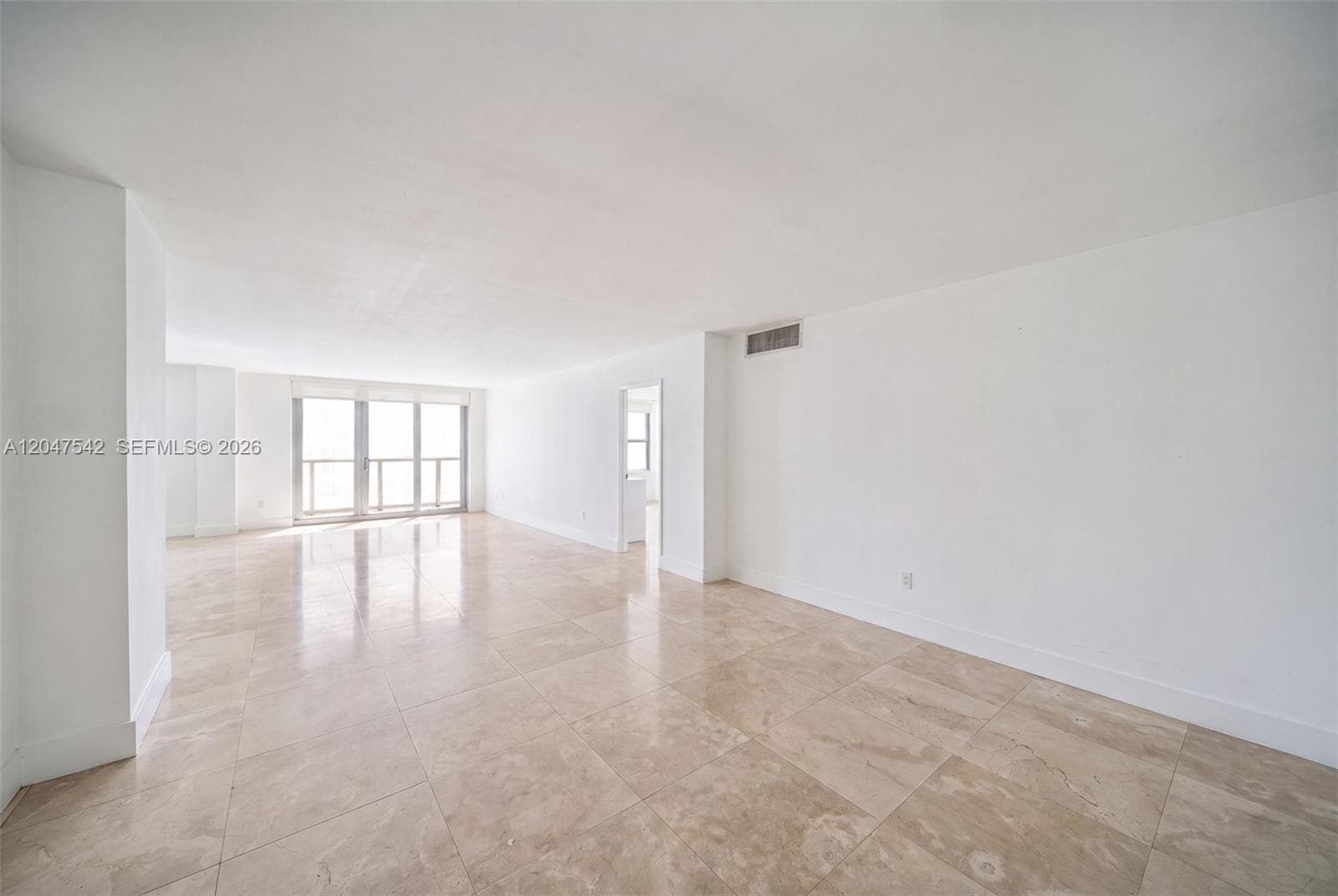 5701 Collins Ave # 1415, Miami Beach FL 33140