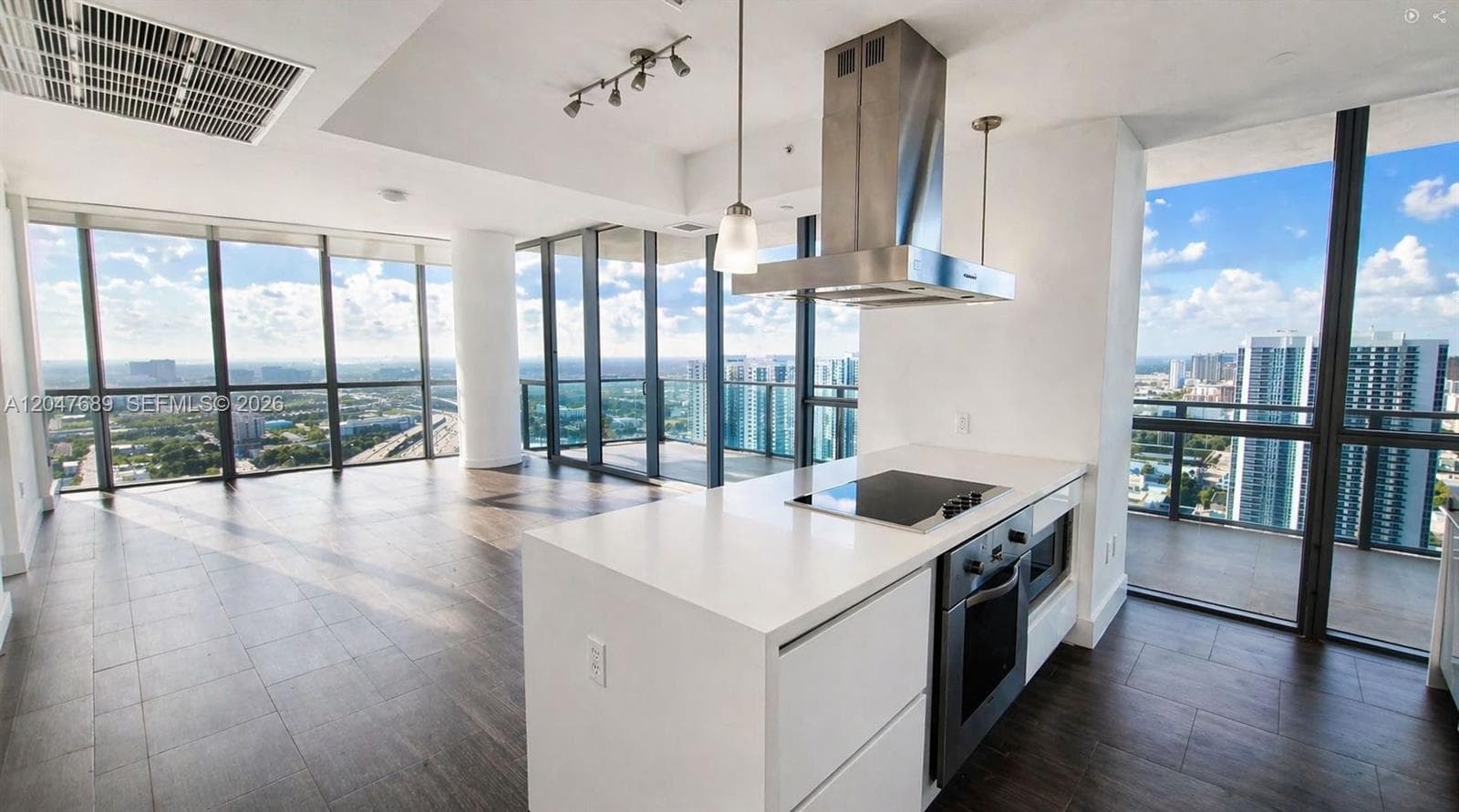 1100 Biscayne Blvd # 3708, Miami FL 33132