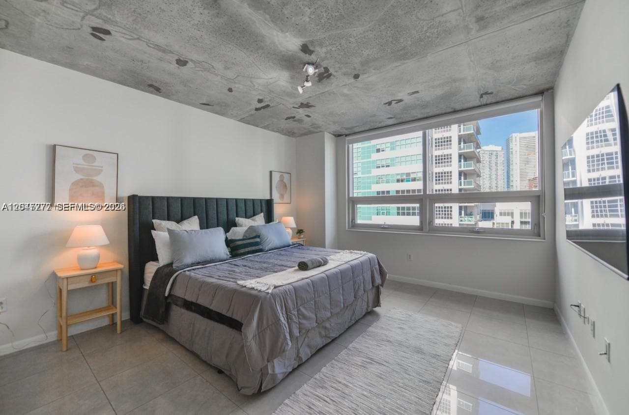 3250 NE 1st Ave # 901, Miami FL 33137