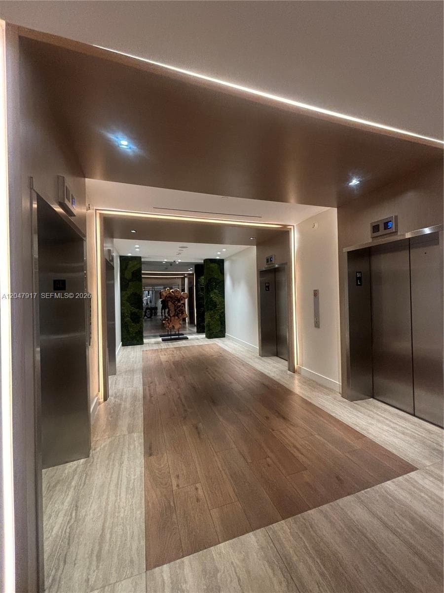 2301 Collins Ave # 833, Miami Beach FL 33139