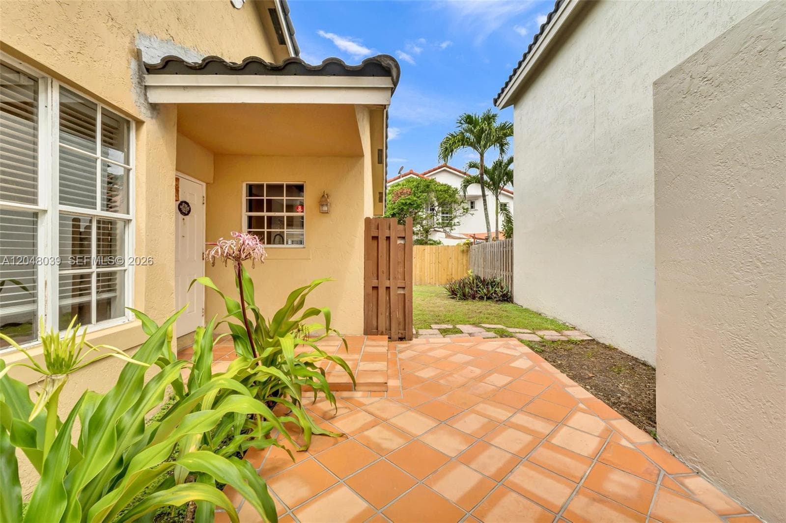 4916 SW 154th Ave, Miami FL 33185