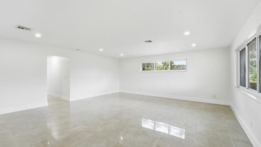 21020 Highland Lakes Boulevard, Miami FL 33179