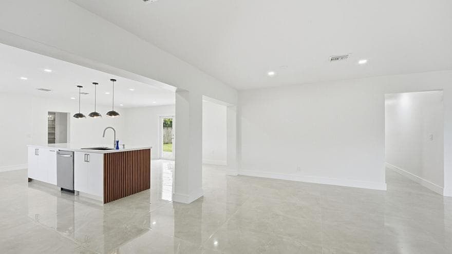 21020 Highland Lakes Boulevard, Miami FL 33179