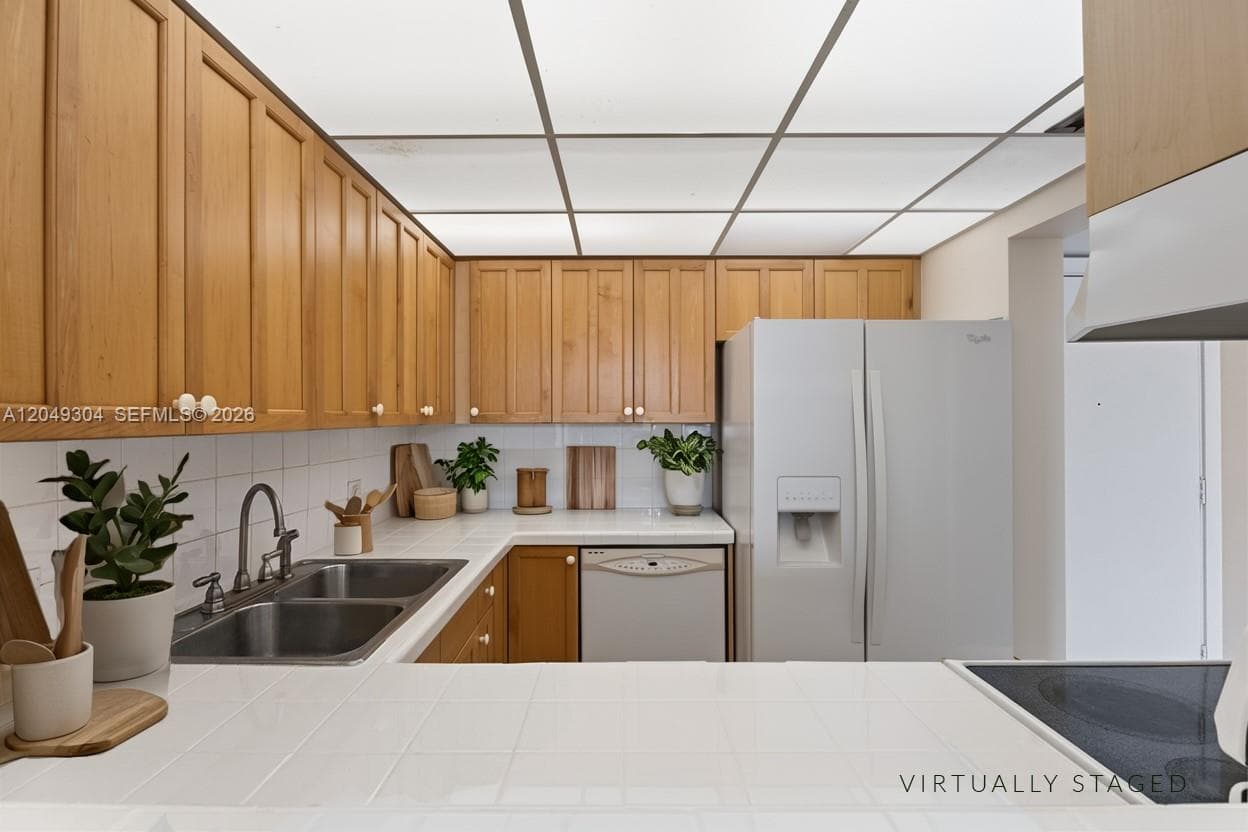 10425 SW 112th Ave # 302, Miami FL 33176