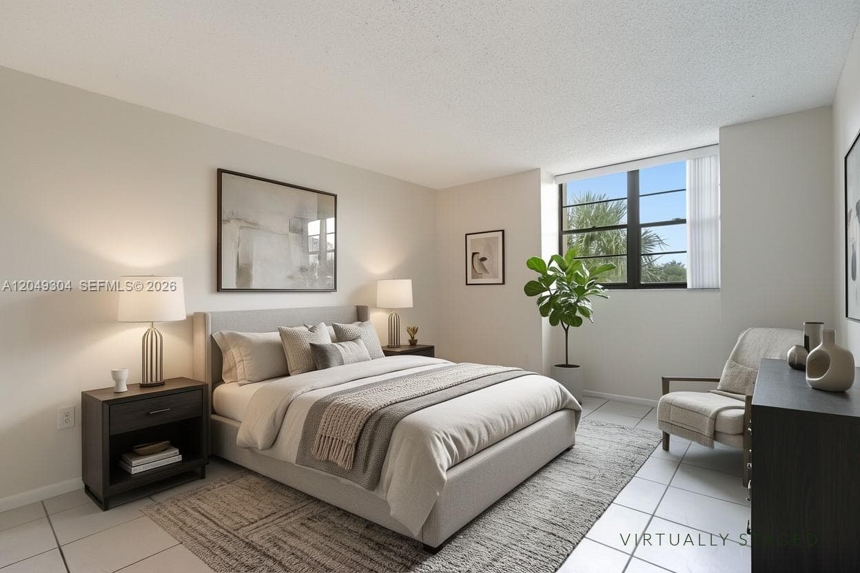 10425 SW 112th Ave # 302, Miami FL 33176