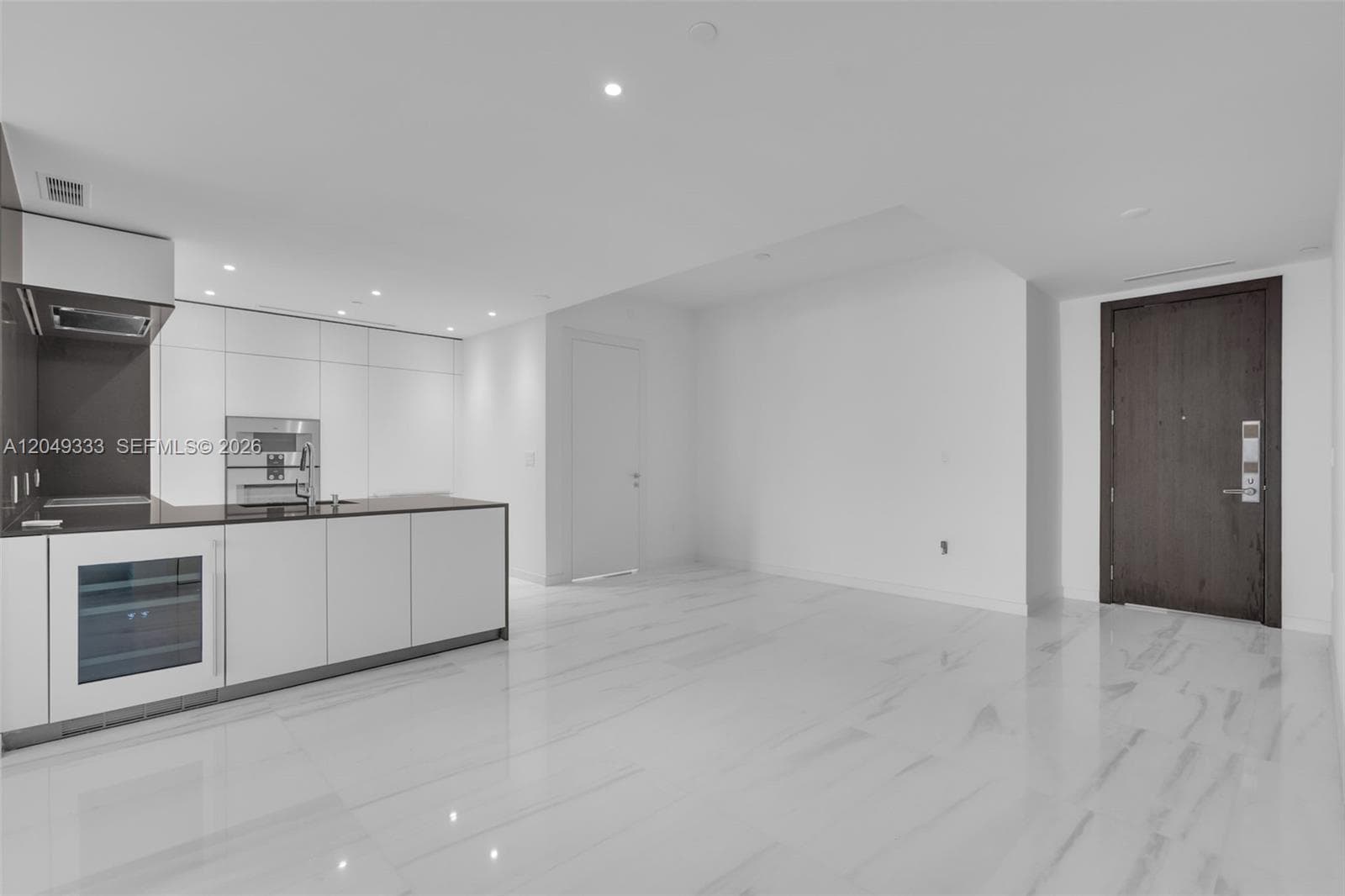 300 Biscayne Boulevard Way # 3009W, Miami FL 33131
