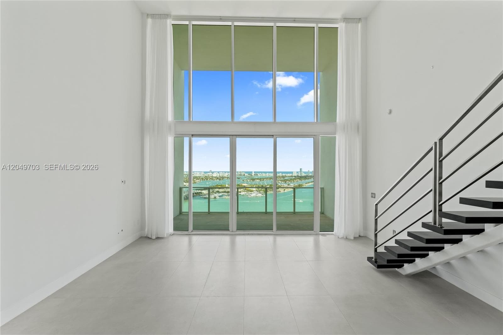 1040 Biscayne Blvd # 3802, Miami FL 33132