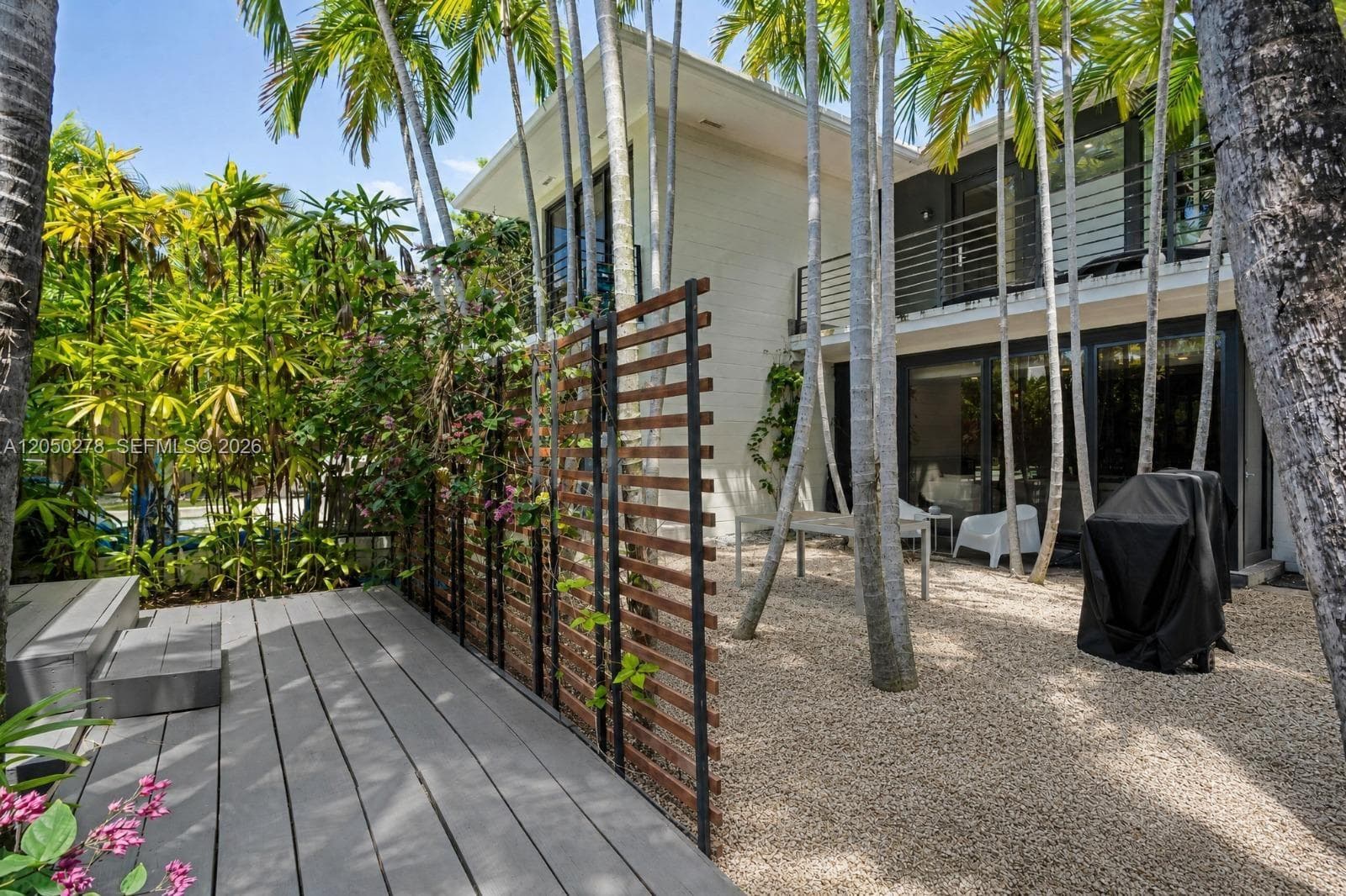 1548 Biarritz Dr, Miami Beach FL 33141