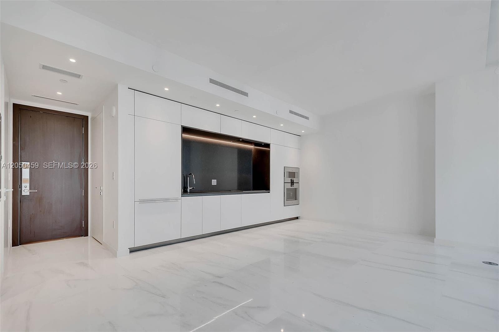 300 Biscayne Boulevard Way # 3008W, Miami FL 33131