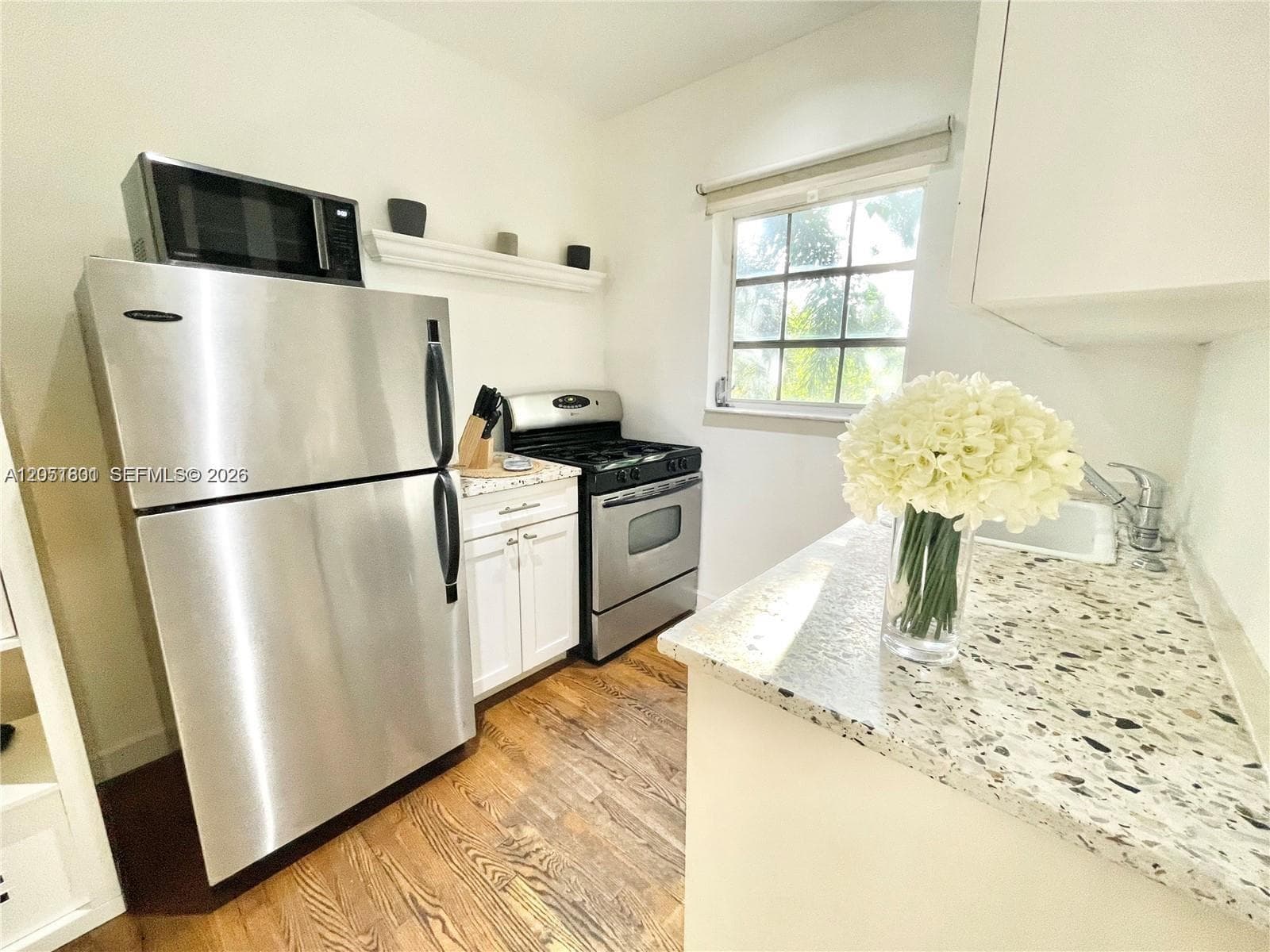 439 15th St # 18, Miami Beach FL 33139